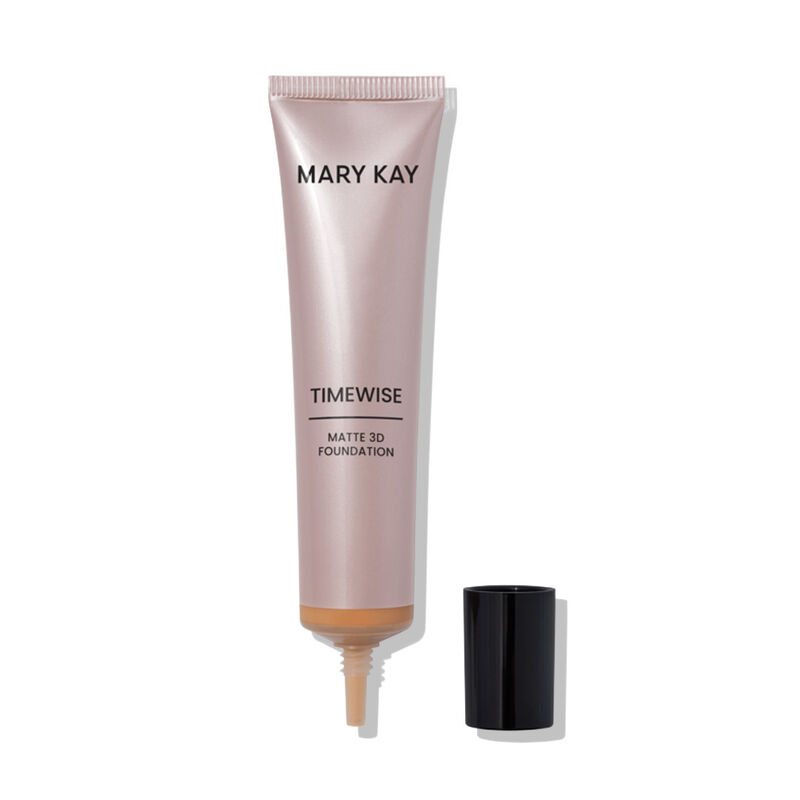 Base de Maquillaje TimeWise 3D&reg; con Acabado Mate Deep 4